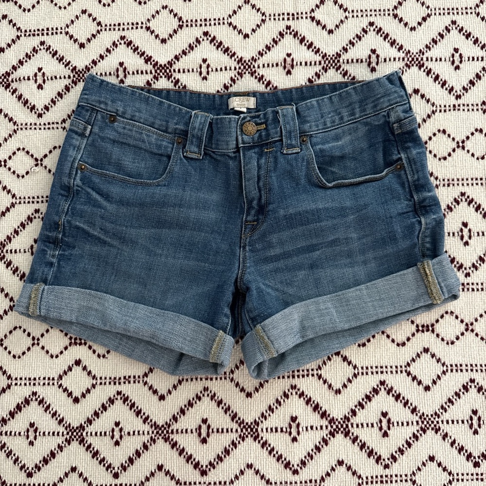 J Crew Low Rise Strechy Cuffed Denim Shorts Sz 4